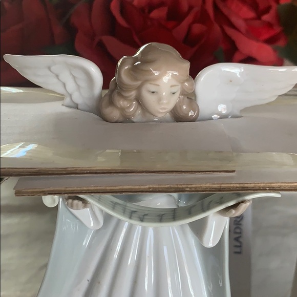 Lladro Boxed Angel Tree Topper # 5875 - Picture 2 of 7